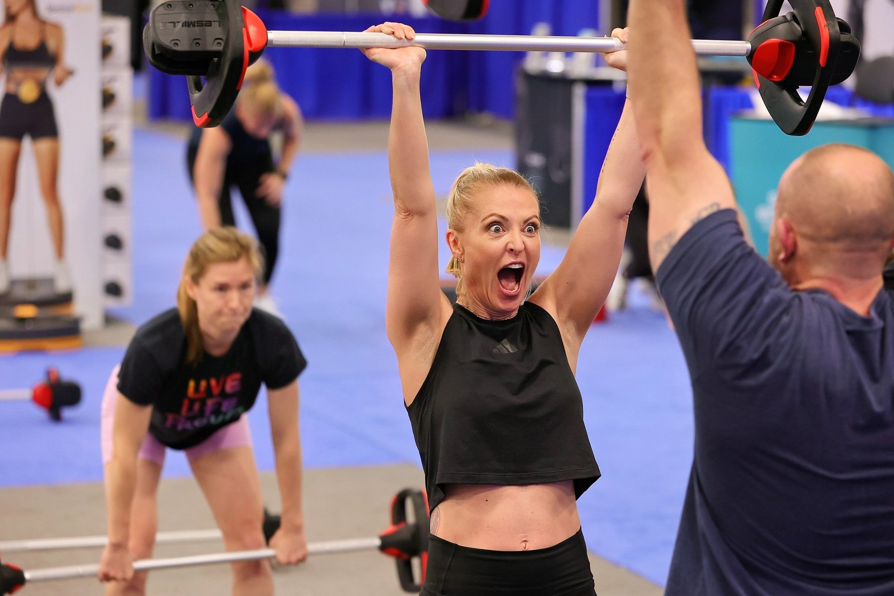 25CV Experience Stage Female Lifter